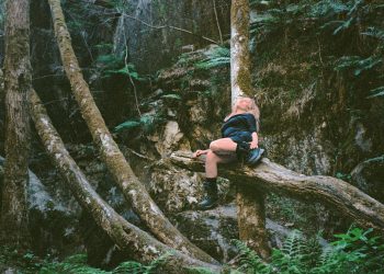 Inner Landscapes and Ethereal Bonds: Bea Elmy Martin’s “Anouk”