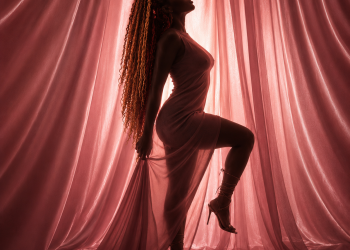 Kelzhaunne Is Redefining Independence, as an Artist and Woman