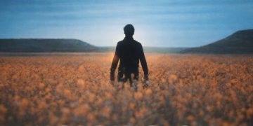 Tropical Resonance: Jeraphic Finds the Sweet Spot Between Heartbreak and the Dancefloor